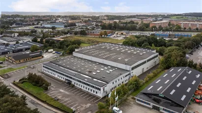 1.050 m² lager i Vejle nord tæt på motorvej E45 1.050 m² lager i Vejle nord tæt på motorvej E45